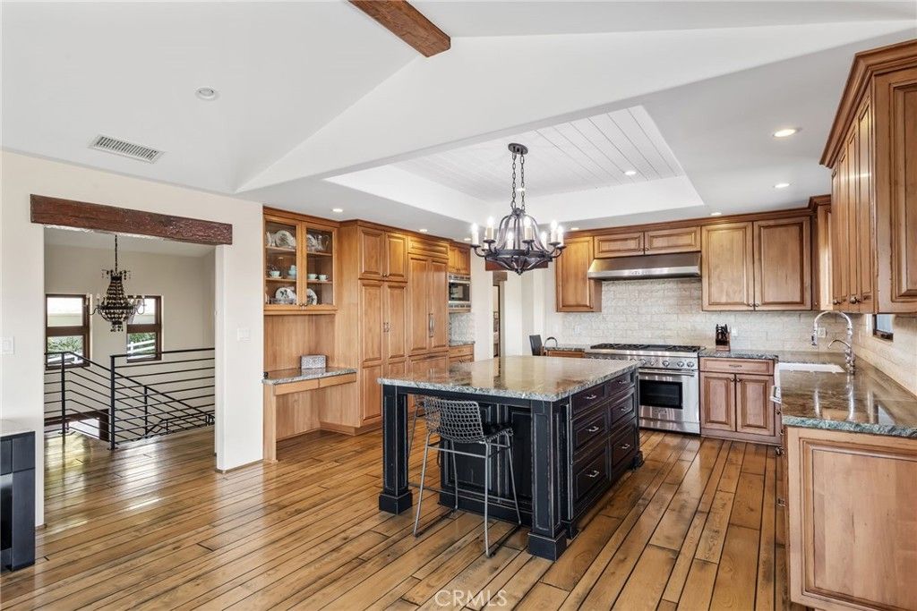 property-img