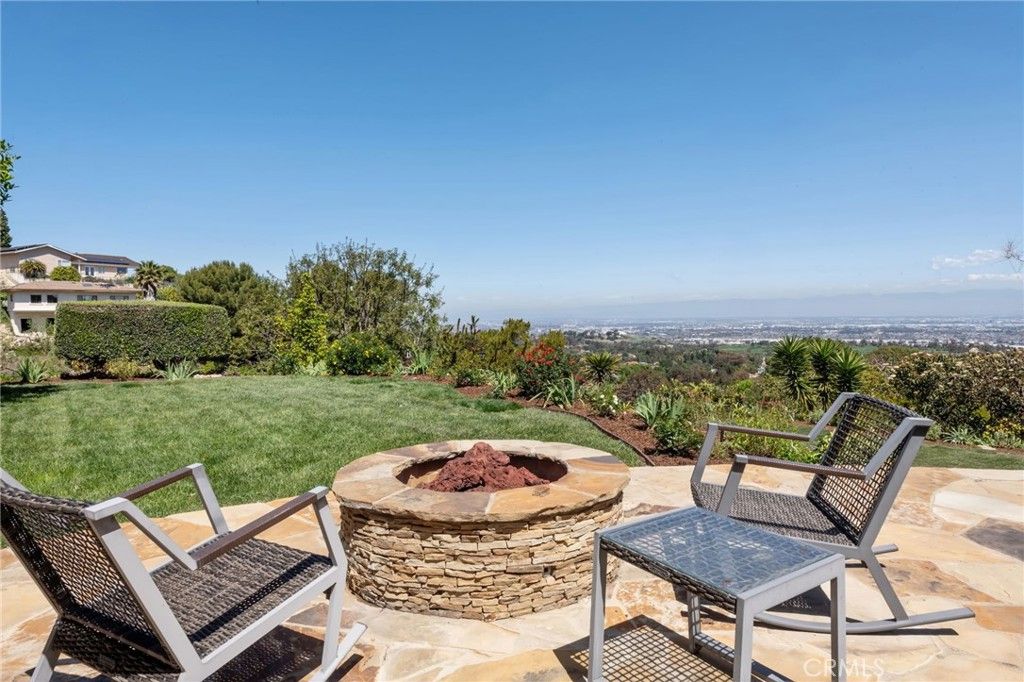 property-img