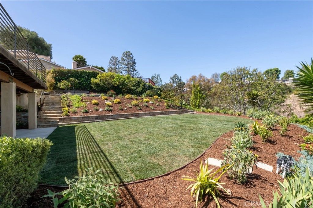 property-img