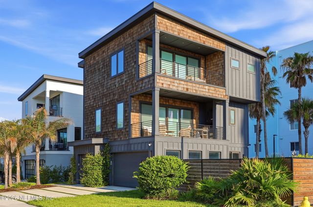 105 N 11TH Avenue, Jacksonville Beach, FL 32250