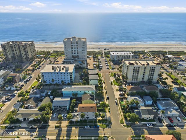105 N 11TH Avenue, Jacksonville Beach, FL 32250