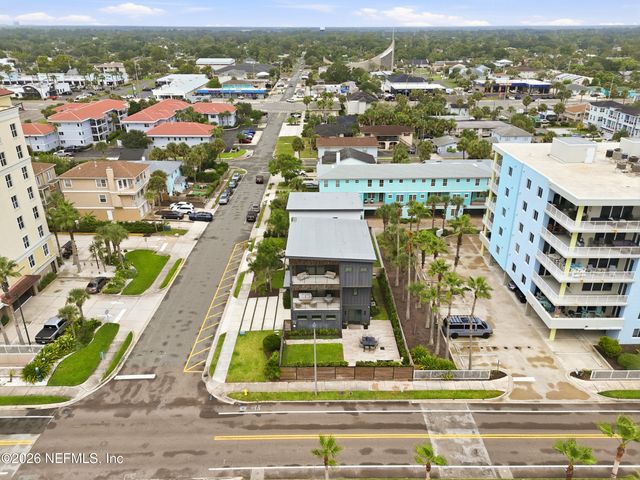 105 N 11TH Avenue, Jacksonville Beach, FL 32250