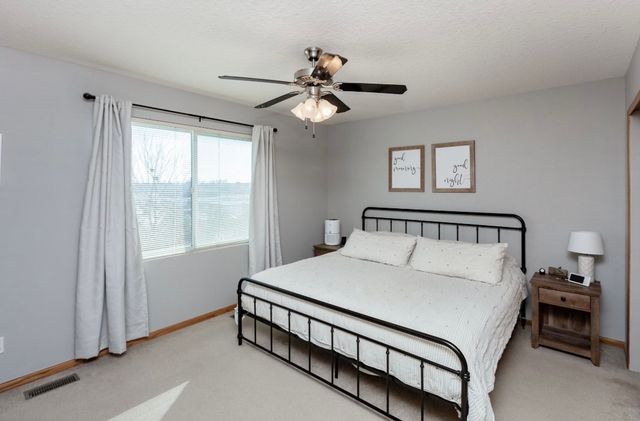 4003 122nd Street, Urbandale, IA 50323