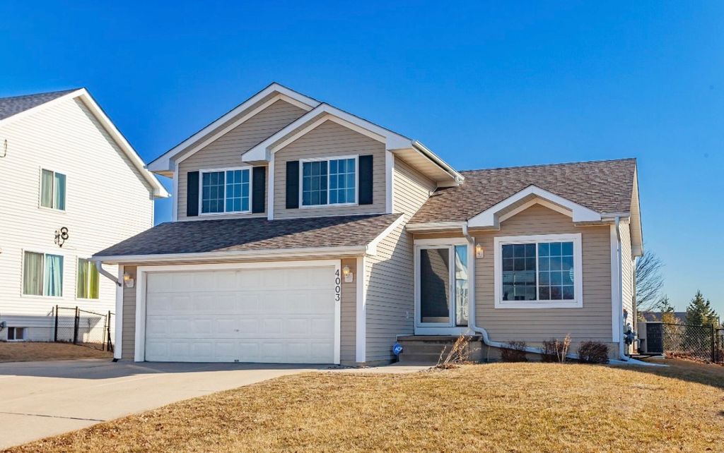 4003 122nd Street, Urbandale, IA 50323