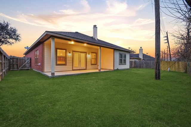 3018 Greenbriar Springs Drive, Houston, TX 77073