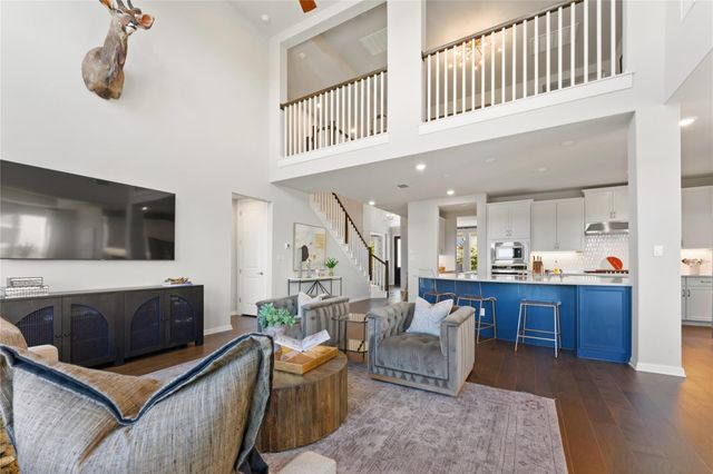 1825 Hazy Hills LOOP, Dripping Springs, TX 78620
