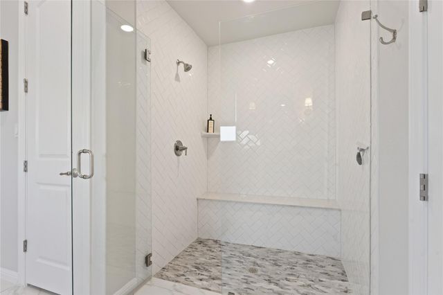 1825 Hazy Hills LOOP, Dripping Springs, TX 78620