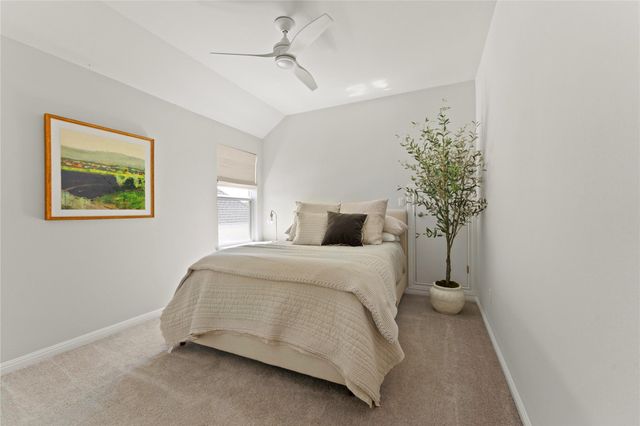 1825 Hazy Hills LOOP, Dripping Springs, TX 78620