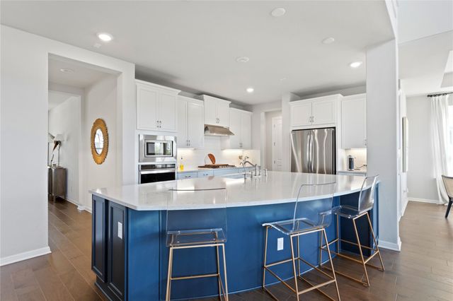 1825 Hazy Hills LOOP, Dripping Springs, TX 78620