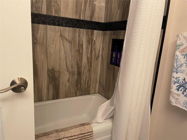 5400 GULF DRIVE 32, Bradenton Beach, FL 34217