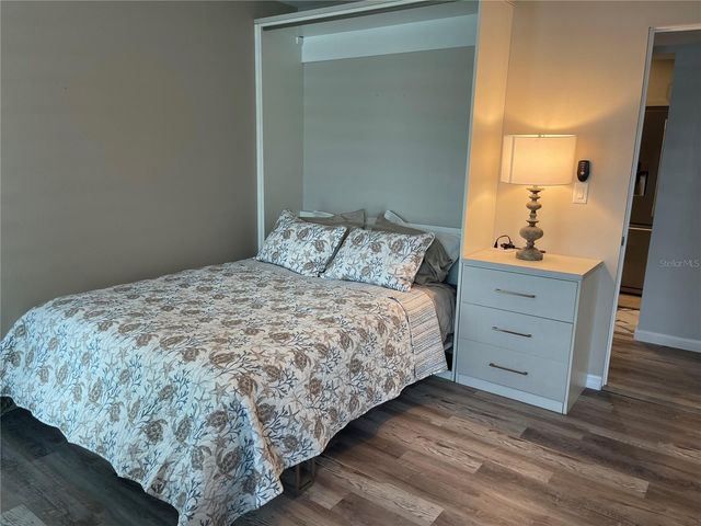 5400 GULF DRIVE 32, Bradenton Beach, FL 34217