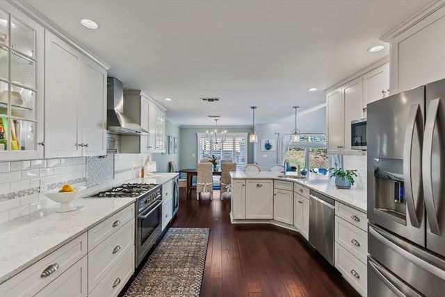 80 Fairway Dr 80, Plymouth, MA 02360