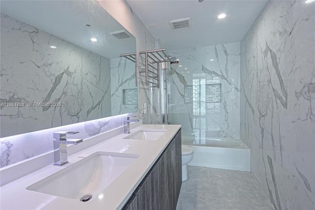 488 NE 18th Street 3801, Miami, FL 33132