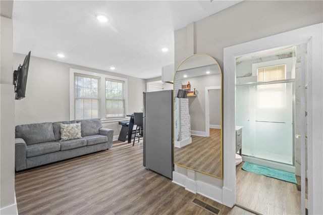 3295 Bloomfield Avenue, Clarkdale, GA 30111