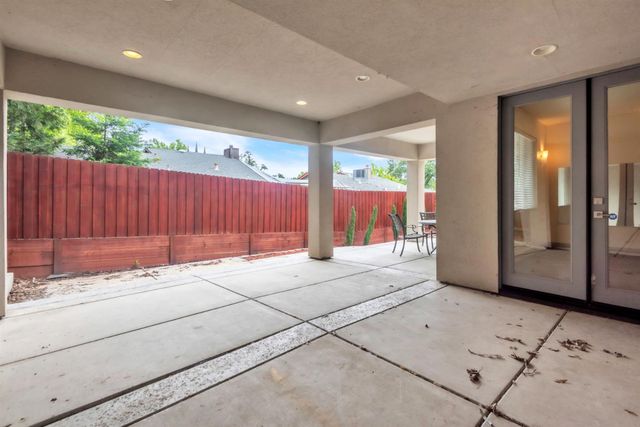 8551 Heather Cross Way, Orangevale, CA 95662