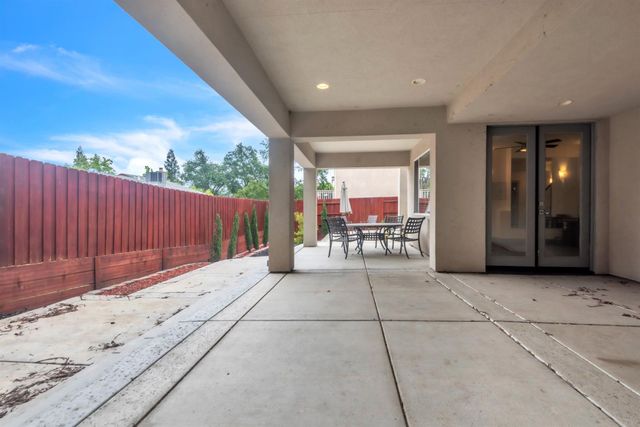 8551 Heather Cross Way, Orangevale, CA 95662