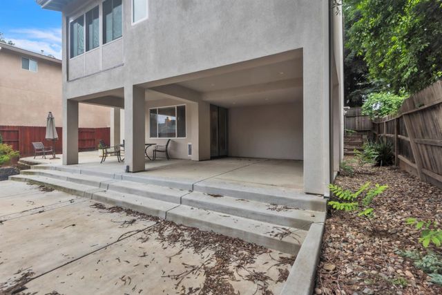 8551 Heather Cross Way, Orangevale, CA 95662