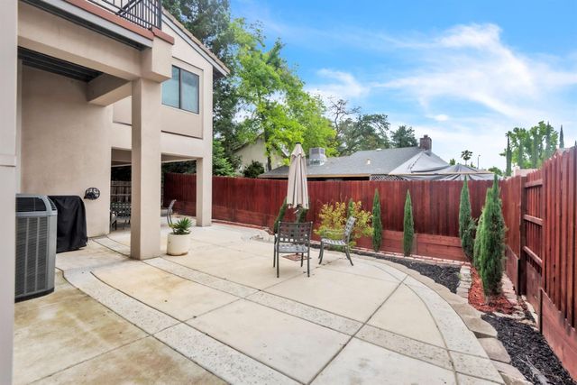 8551 Heather Cross Way, Orangevale, CA 95662