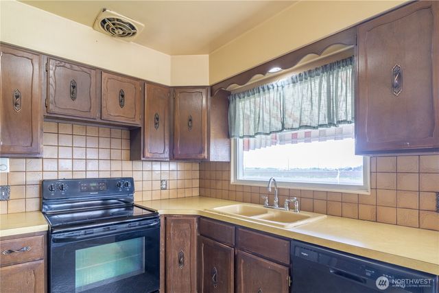 2100 SE Rd M, Moses Lake, WA 98837
