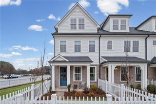 228 Village Overlook L1, Canton, GA 30114