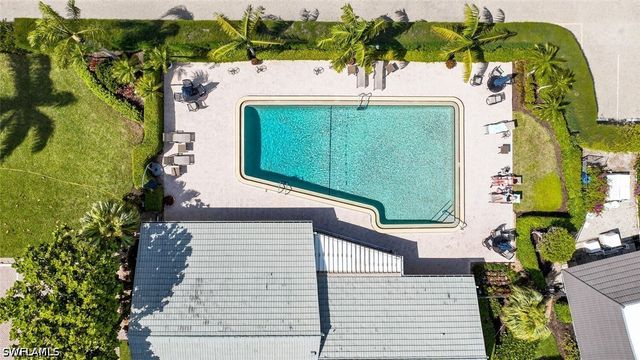 3400 Gulf Shore BLVD N J3, Naples, FL 34103