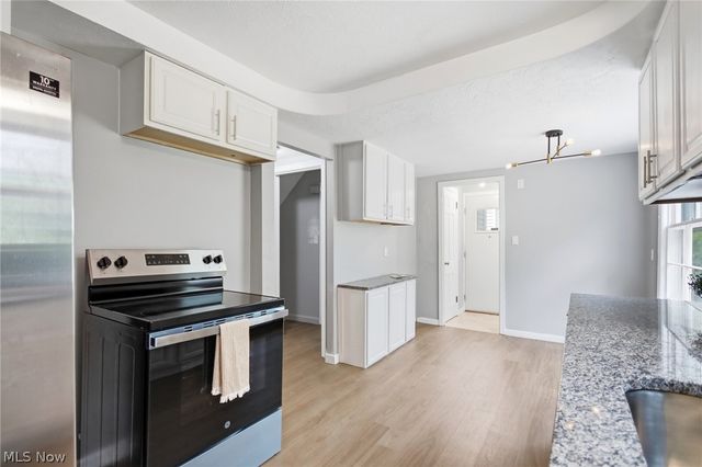 1159 Brandon Road, Cleveland Heights, OH 44112