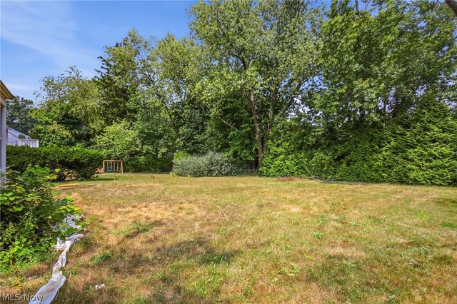 1159 Brandon Road, Cleveland Heights, OH 44112