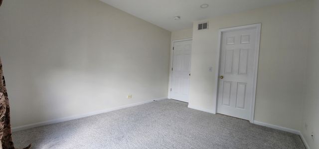 2145 Colchester Avenue, Hoffman Estates, IL 60192