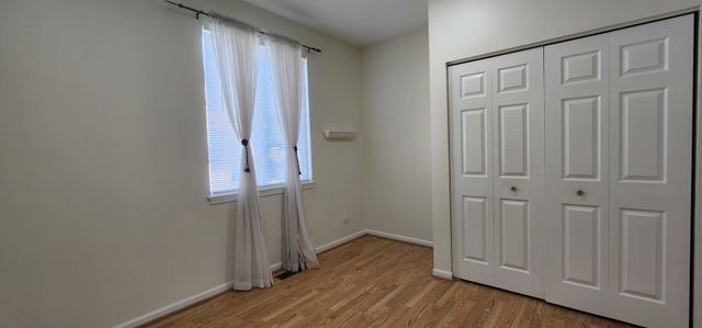 2145 Colchester Avenue, Hoffman Estates, IL 60192