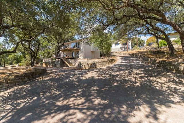 25203 Lake View DR, Spicewood, TX 78669