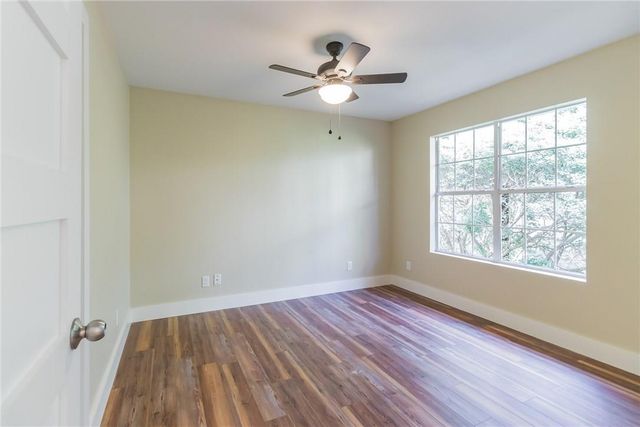 25203 Lake View DR, Spicewood, TX 78669