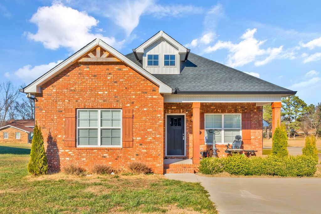 155 Julia Ann Ct, Springfield, TN 37172