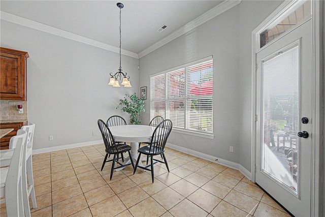 6505 S 36th Street, Rogers, AR 72758