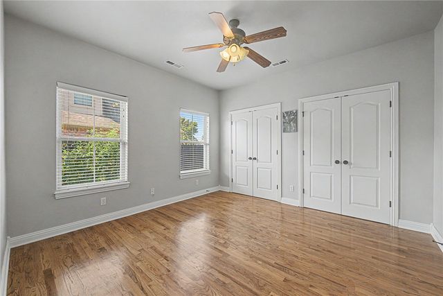 6505 S 36th Street, Rogers, AR 72758