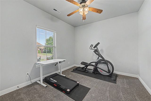 6505 S 36th Street, Rogers, AR 72758