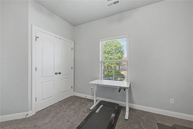 6505 S 36th Street, Rogers, AR 72758