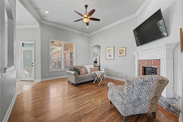 6505 S 36th Street, Rogers, AR 72758