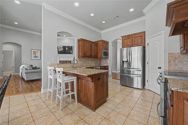 6505 S 36th Street, Rogers, AR 72758