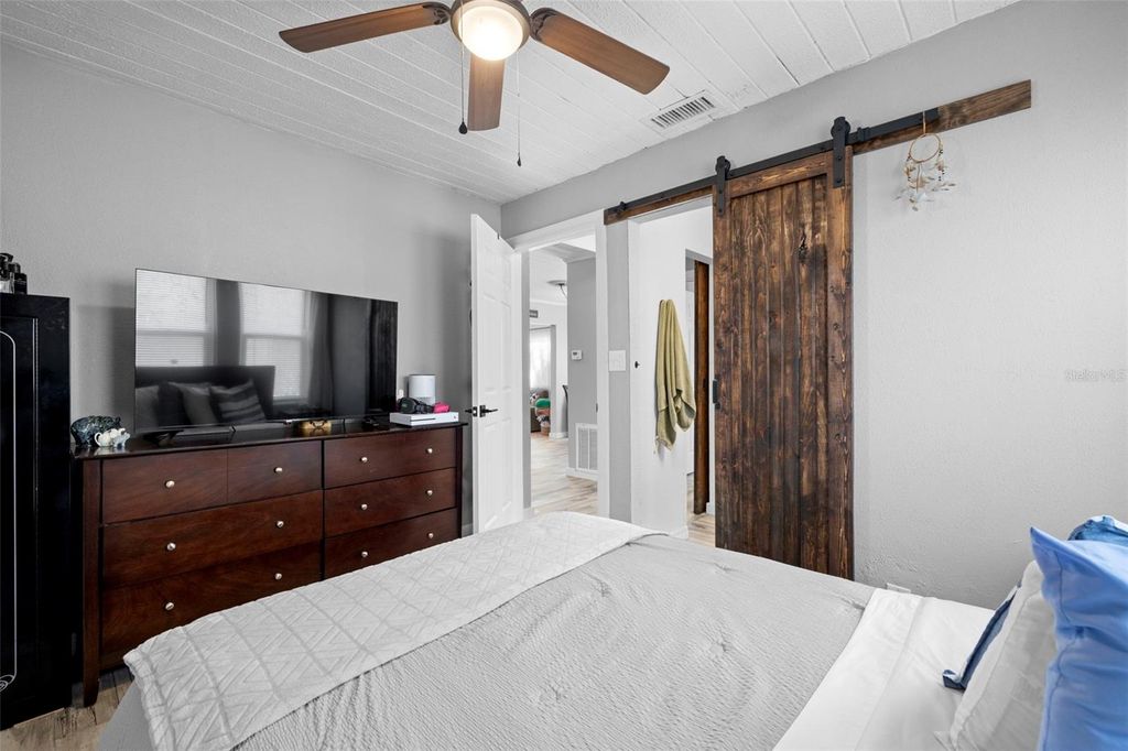 Image 13 of property listing at 7121 122ND AVENUE E, Parrish, FL 34219