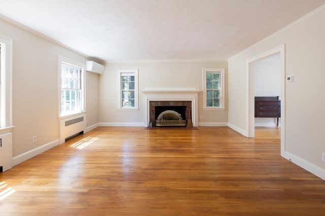 59 Hinckley Rd, Newton, MA 02468
