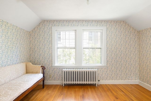 59 Hinckley Rd, Newton, MA 02468