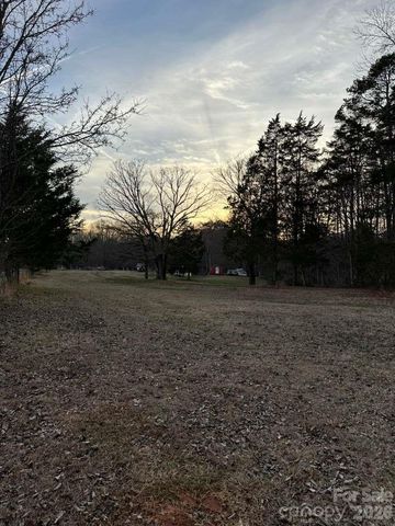 1405 Crowders Creek Road, Gastonia, NC 28052