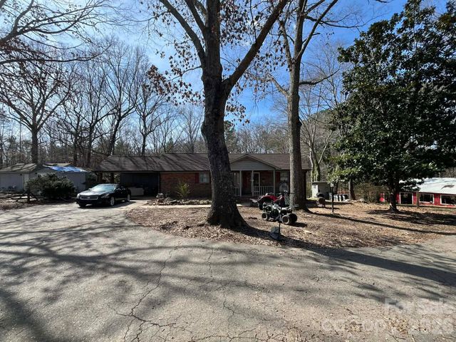 1405 Crowders Creek Road, Gastonia, NC 28052