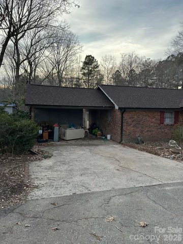 1405 Crowders Creek Road, Gastonia, NC 28052
