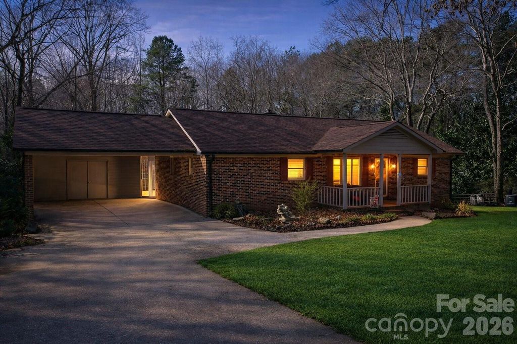 1405 Crowders Creek Road, Gastonia, NC 28052