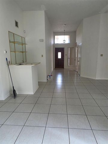 7803 La Rochelle Circle, Houston, TX 77071