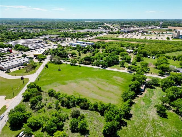 481 Russell Lane, Mansfield, TX 76063
