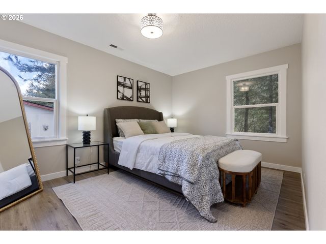 6414 Se 144TH Ln, Portland, OR 97236