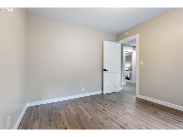 6414 Se 144TH Ln, Portland, OR 97236