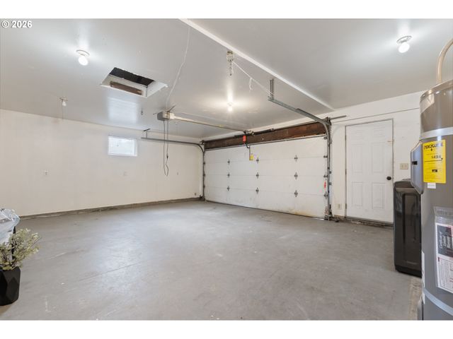 6414 Se 144TH Ln, Portland, OR 97236